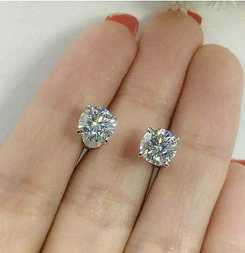 Brilliant round cut - 5.00,