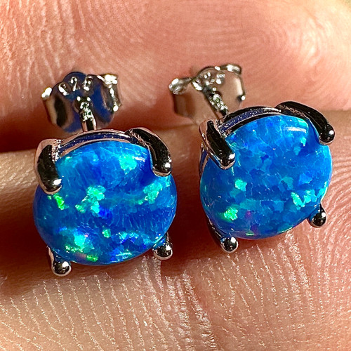 Blue opal stud - blue,