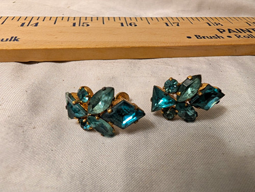 Blue rhinestone cluster stud - cluster,