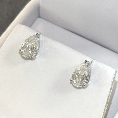 Pear cut moissanite stud - pear,